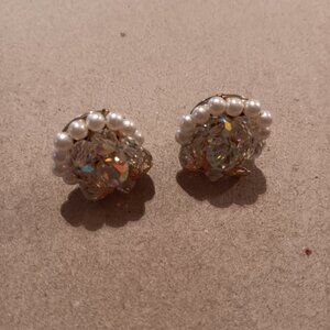 Vintage Women's Glass and Faux Pearl Cluster Clip on Earrings